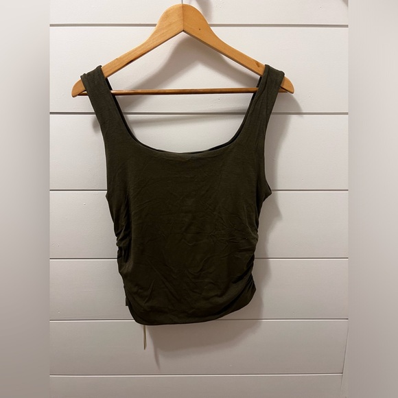 Top - Picture 5 of 6